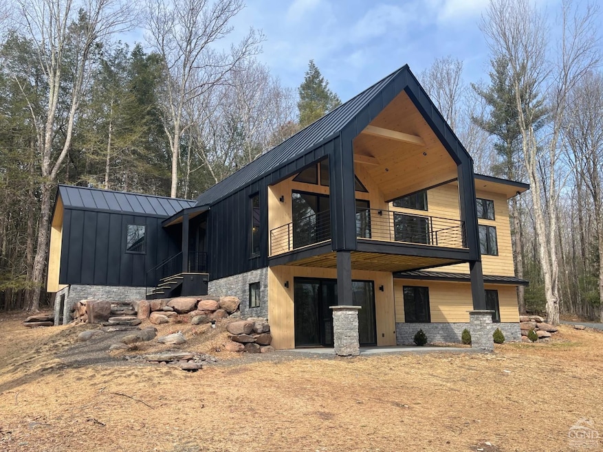 For Sale $1,890,000 • Co-Listing Agent