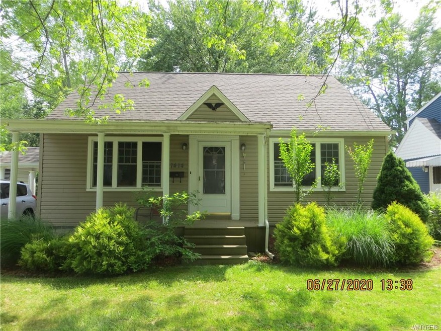 1414 Weaver Pkwy, North Tonawanda, NY 14120 - photo 1