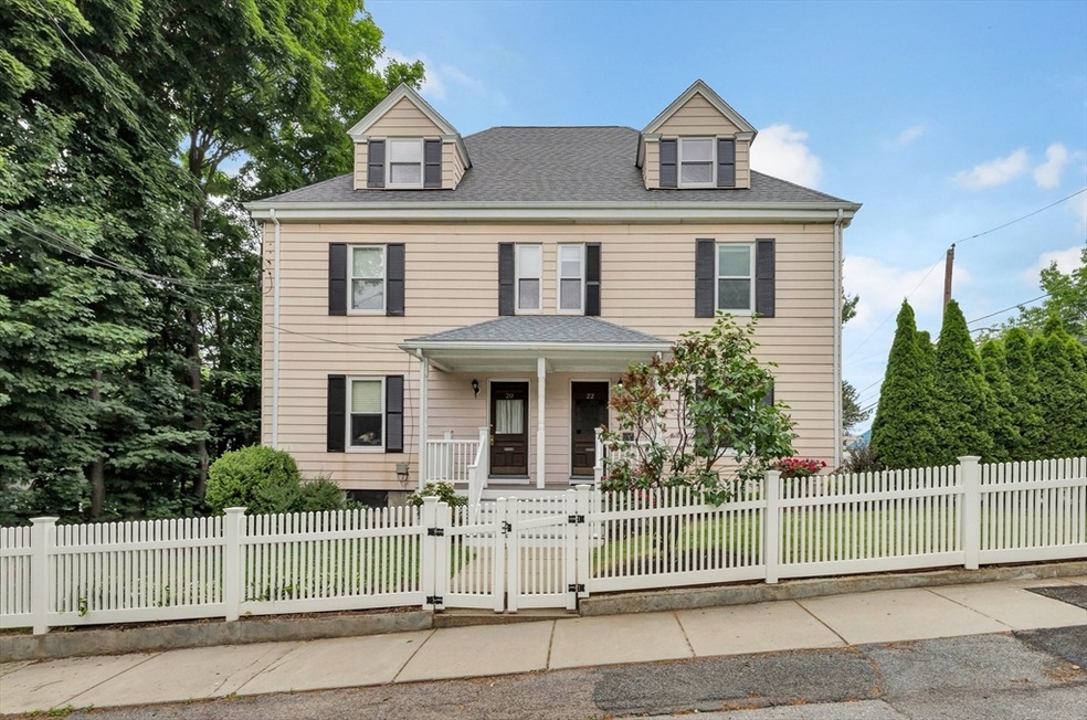 Sold $905,000 • Co-Listing Agent