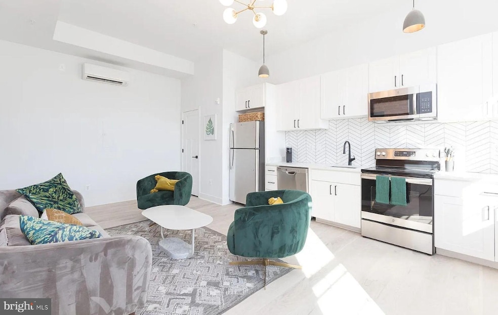 415 Saint Paul St unit 403, Baltimore, MD 21202 - photo 1