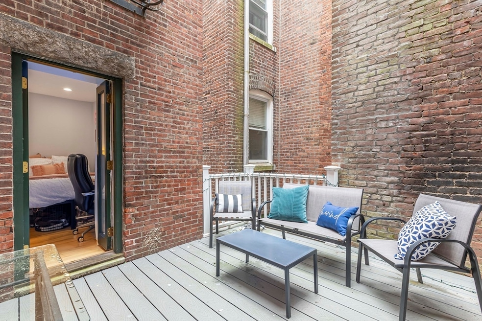 39-41 Salutation St unit 1B, Boston, MA 02109 - photo 1