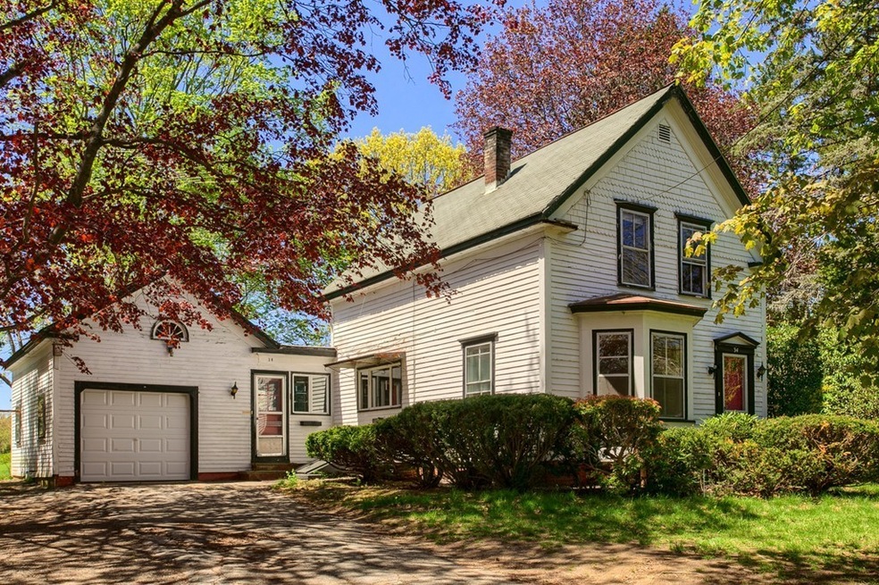 34 Newton Rd, Plaistow, NH 03865 - photo 1