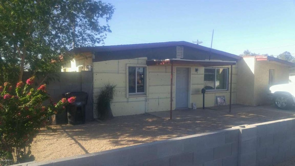 Casa Oscar Lopez