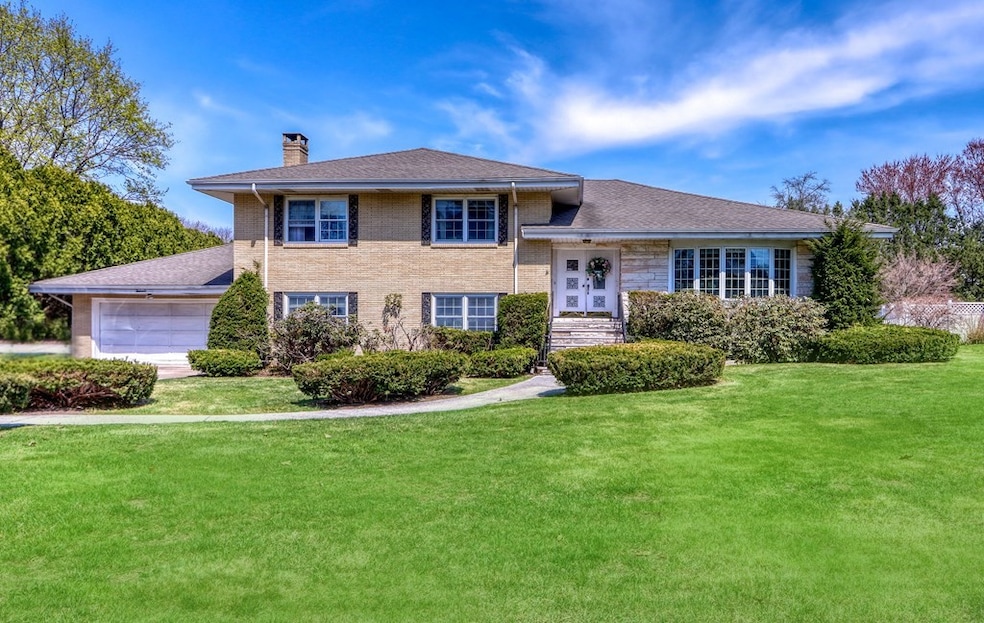 14 Phillips Brooks Rd, Westwood, MA 02090 - photo 1