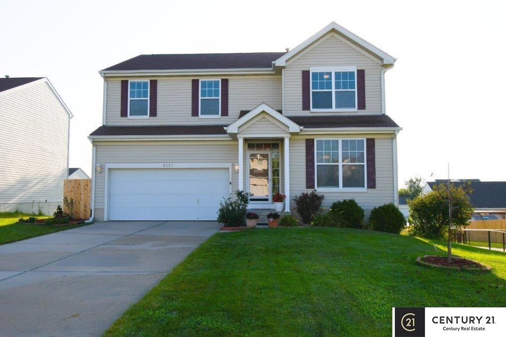 2313 S Mineral Dr, Papillion, NE 68046 - photo 1