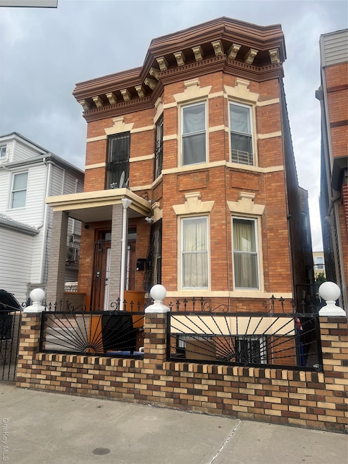 2267 Bruckner Blvd, Bronx, NY 10472 - photo 1