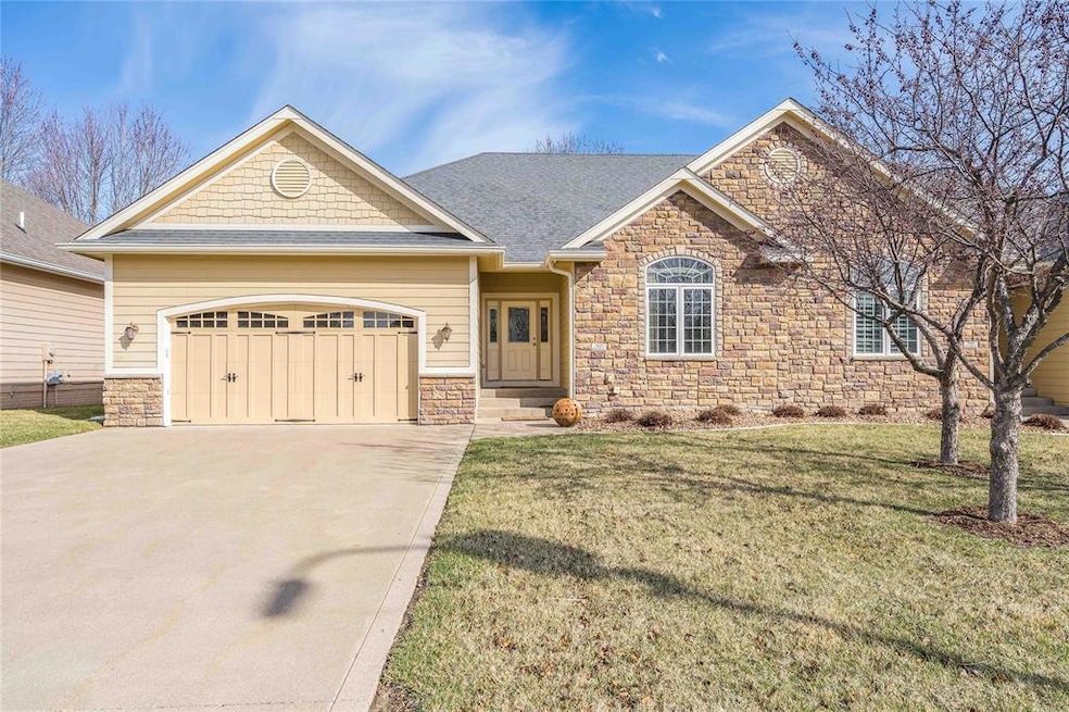 7625 Escalade Ct, West Des Moines, IA 50266 - photo 1