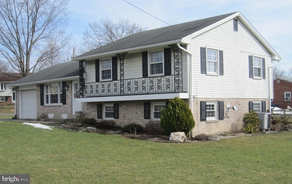 30 Melvin Dr, Leola, PA 17540 - photo 1