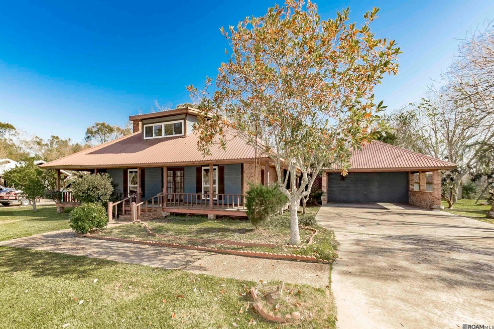 4846 Pecan Grove Rd, Port Allen, LA 70767 - photo 1