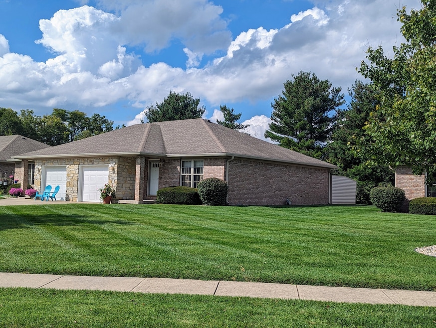 5120 Memphis Ct, Columbus, IN 47203 - photo 1