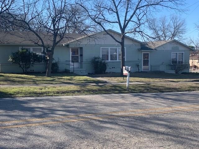 305 N Trinity St, Decatur, TX 76234 - photo 1