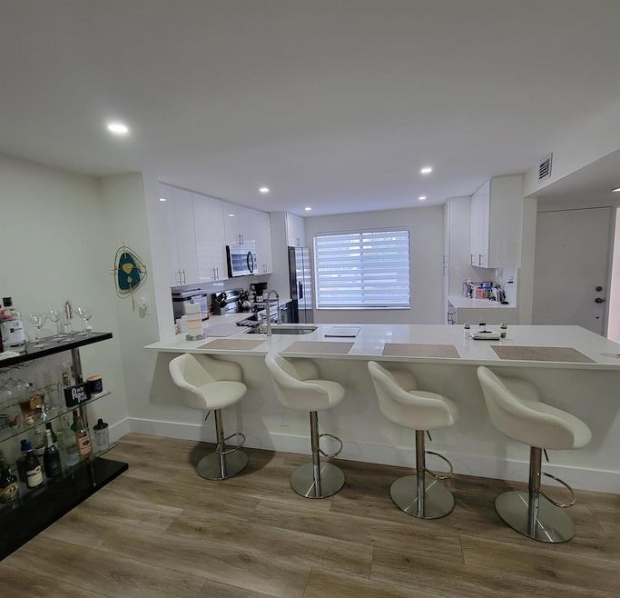 11296 Green Lake Dr unit 1040, Boynton Beach, FL 33437 - photo 1