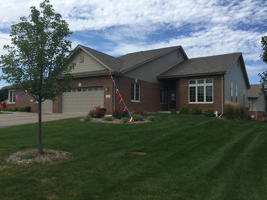 3221 N Briar Leaf Ct, La Porte, IN 46350 - photo 1