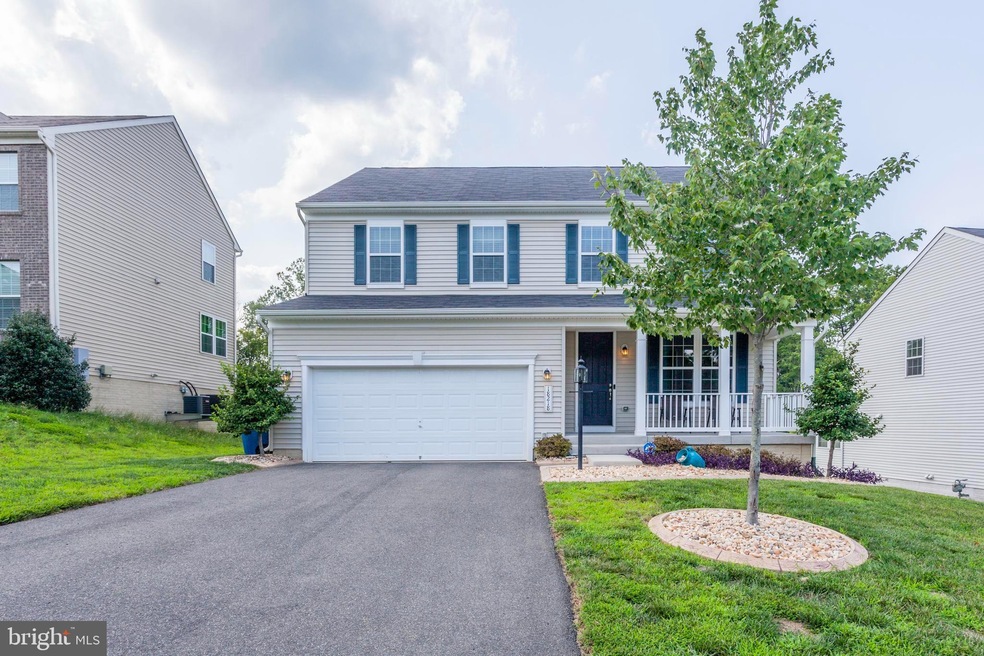 18218 Jillian Ln, Triangle, VA 22172 - photo 1