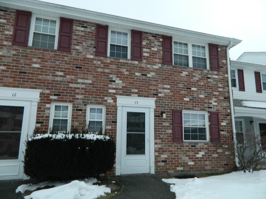 50 Meadow St unit 13, Amherst, MA 01002 - photo 1