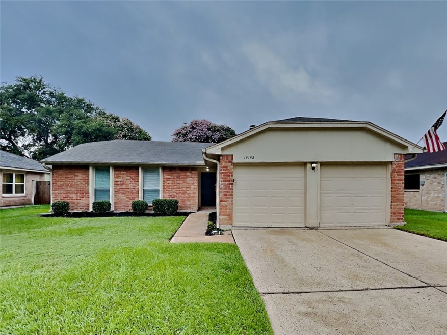 14142 Whispering Palms Dr, Houston, TX 77066 - photo 1
