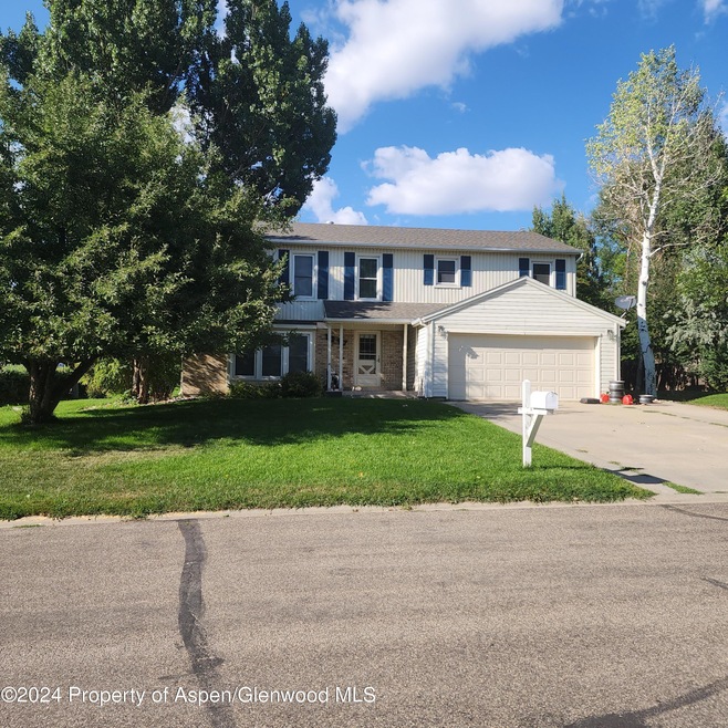 1297 W 8th Place, Craig, CO 81625 - photo 1