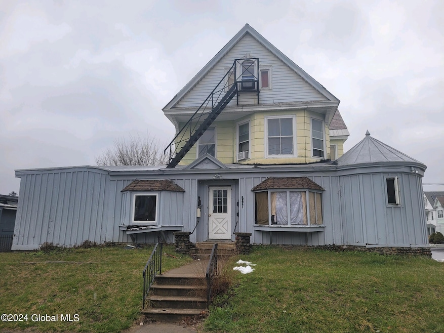 2221 Broadway, Schenectady, NY 12306 - photo 1