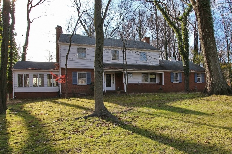 1212 Sleepy Hollow Ln, Scotch Plains, NJ 07076 - photo 1