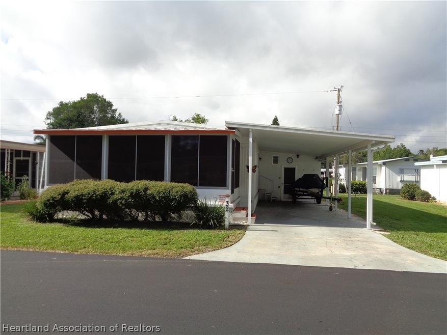 32 Pine Aire Cir, Lake Placid, FL 33852 - photo 1