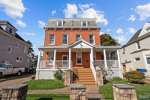 54 Maple St unit 1, Rutherford, NJ 07070 - photo 1