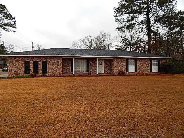 901 Broad St, Columbia, MS 39429 - photo 1