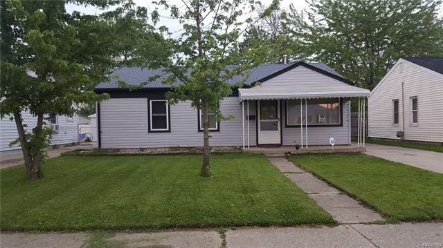 25204 Wiseman St, Roseville, MI 48066 - photo 1