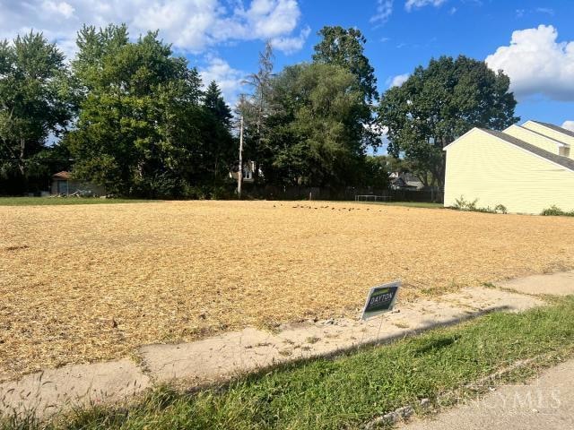 2103 E 4th St, Dayton, OH 45403 - photo 1