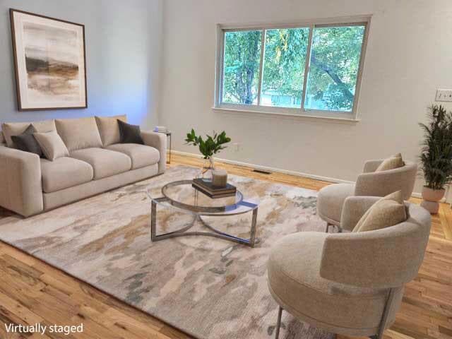 352 Manor Dr, Ann Arbor, MI 48105 - photo 1