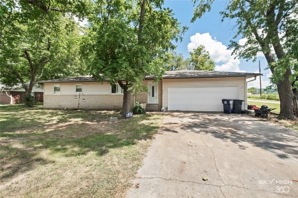 309 S Ozark St, Prairie Grove, AR 72753 - photo 1