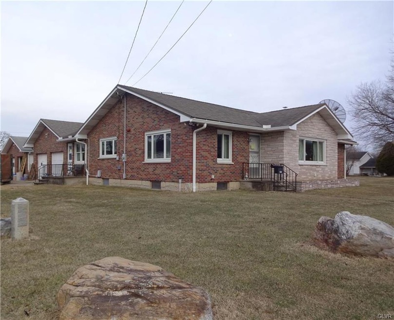 104 E 2nd St, Wind Gap, PA 18091 - photo 1