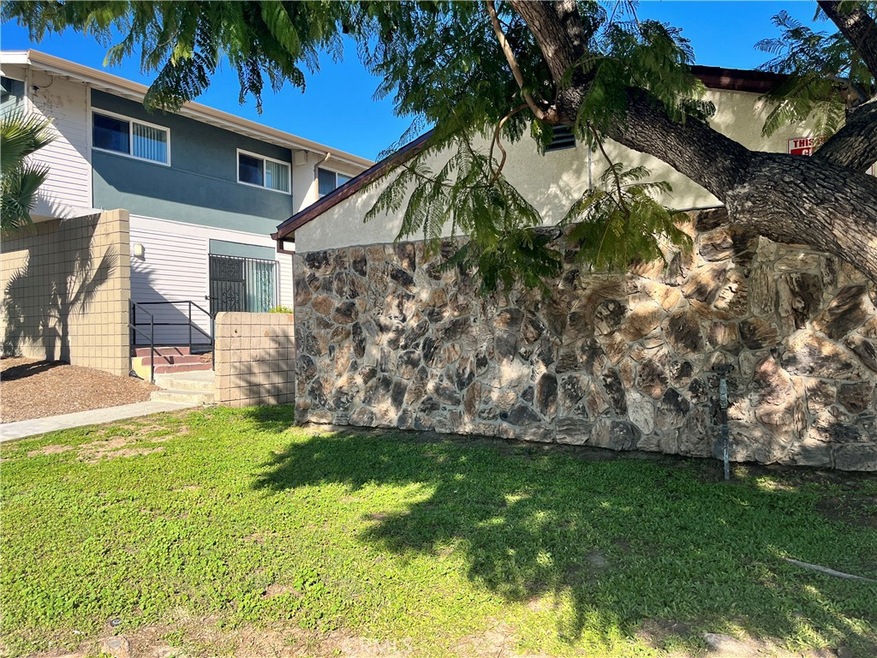 867 E 120th St unit 1, Los Angeles, CA 90059 - photo 1