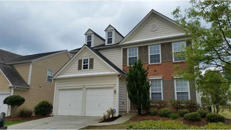 Front view, corner lot!