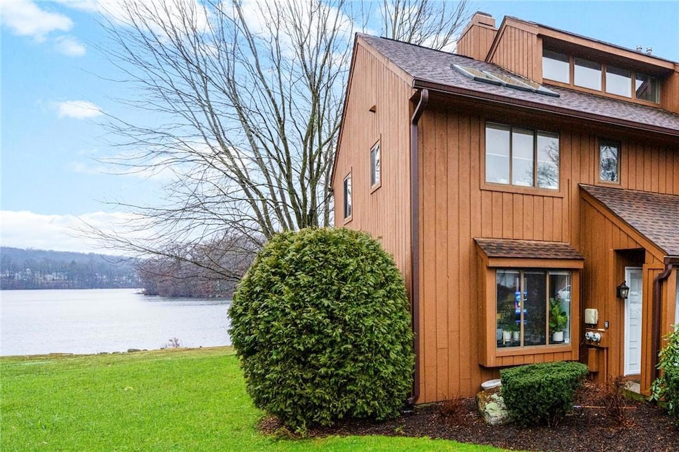 511 Panorama Dr, Mohegan Lake, NY 10547 - photo 1