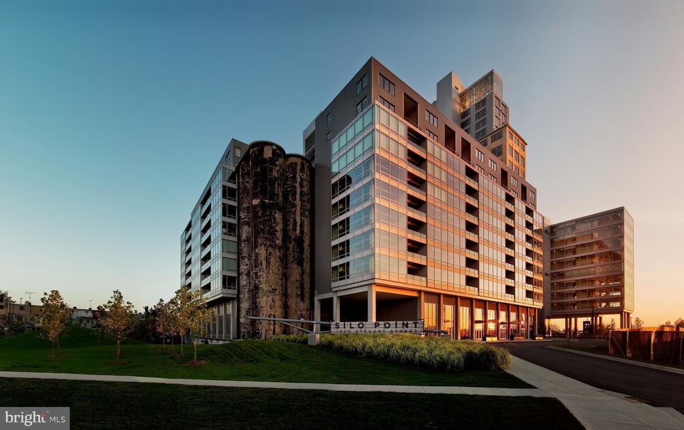 Silo Point unit 1017, Baltimore, MD 21230 - photo 1