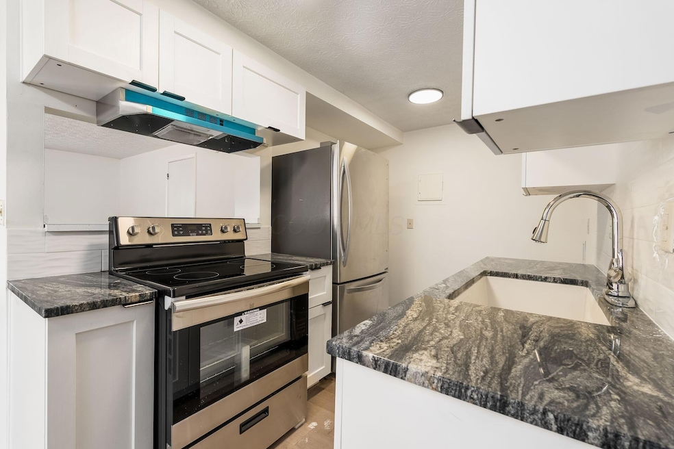 010_2d850_2503 Burgandy Ln-26