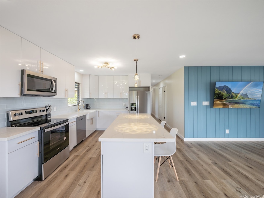 Sold $825,000 • Co-Listing Agent