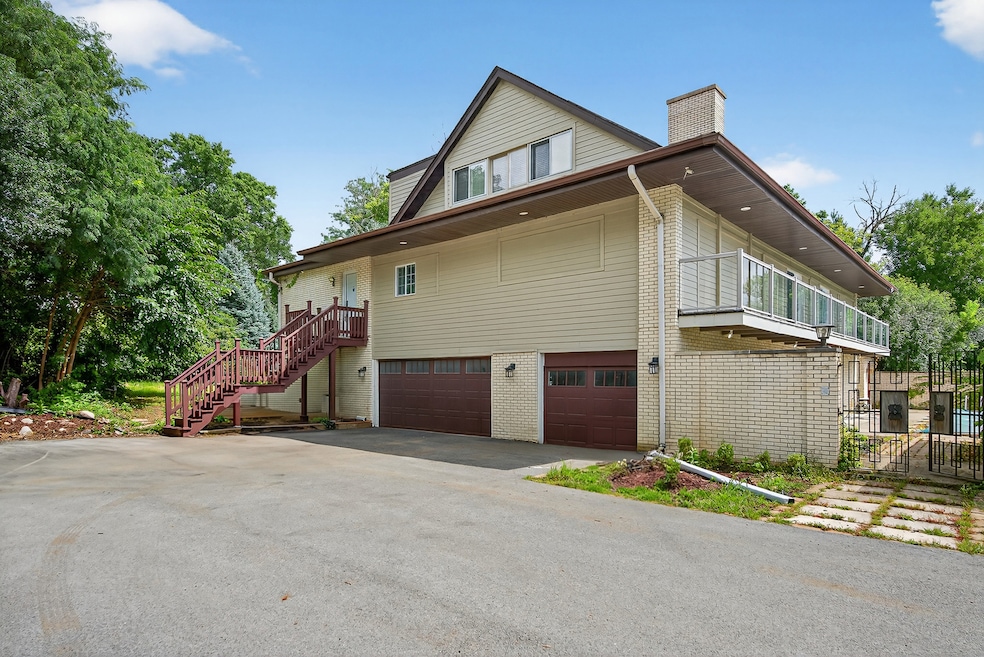 2S365 Milton Ave, Glen Ellyn, IL 60137 - photo 1