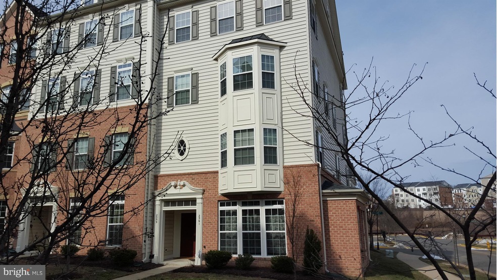 2561 Eastbourne Dr unit 266, Woodbridge, VA 22191 - photo 1