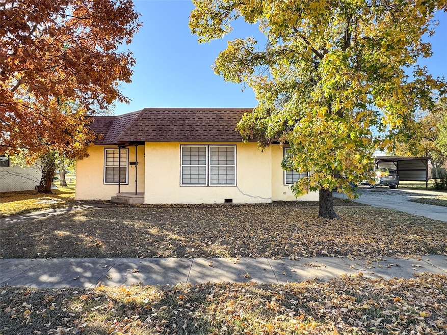 1403 Liggett St, Cisco, TX 76437 - photo 1