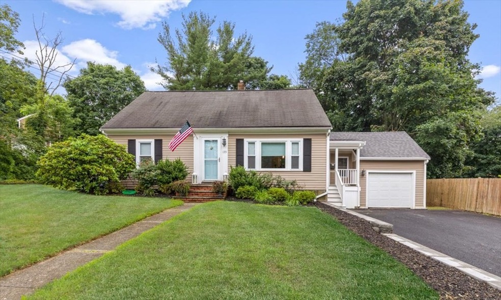 133 Chief Justice Cushing Hwy, Hingham, MA 02043 - photo 1