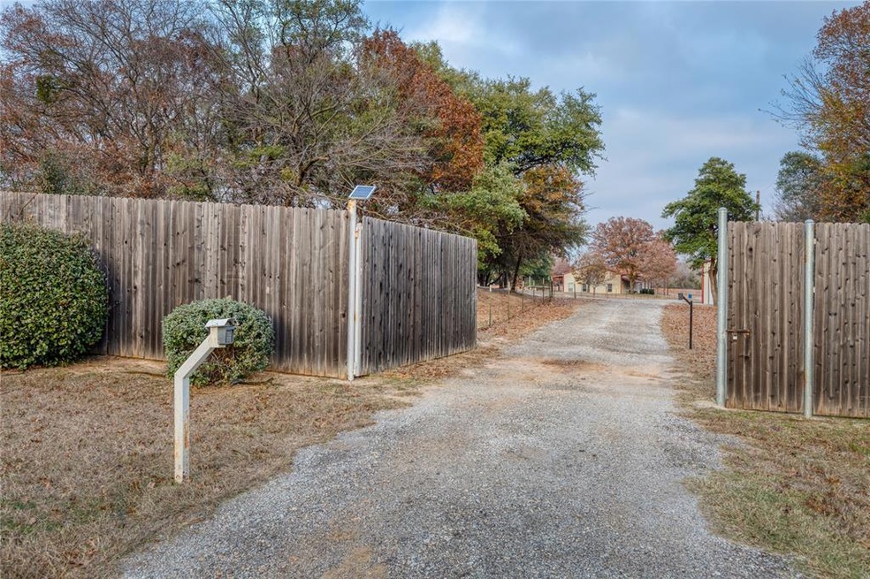 3600 W Highway 199, Springtown, TX 76082 - photo 1