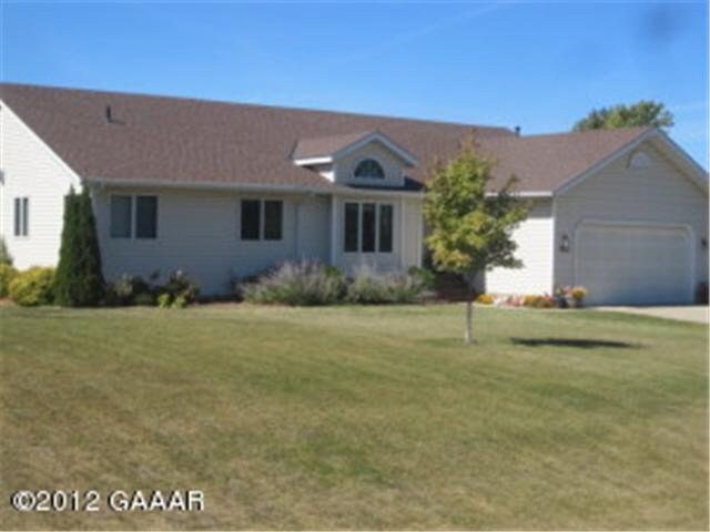 304 Erickson Heritage NE, Alexandria, MN 56308 - photo 1