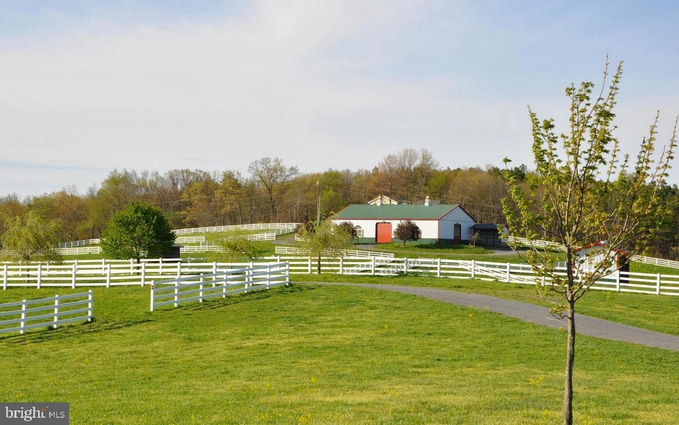 3578 Pious Ridge Rd, Berkeley Springs, WV 25411 - photo 1