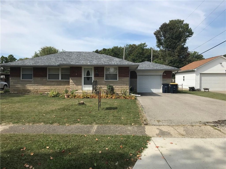 606 Killian Dr, Beech Grove, IN 46107 - photo 1