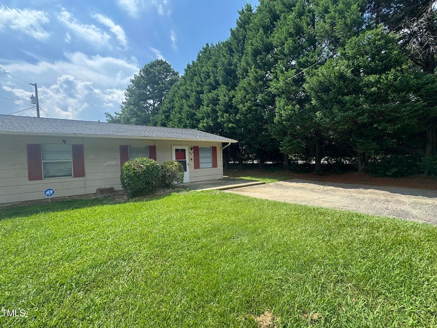 For Rent $1,100/month • Co-Listing Agent