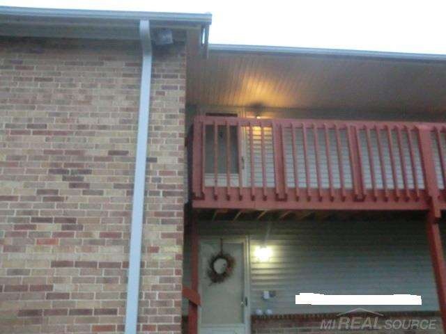 31667 Nardelli Ln unit 16, Roseville, MI 48066 - photo 1
