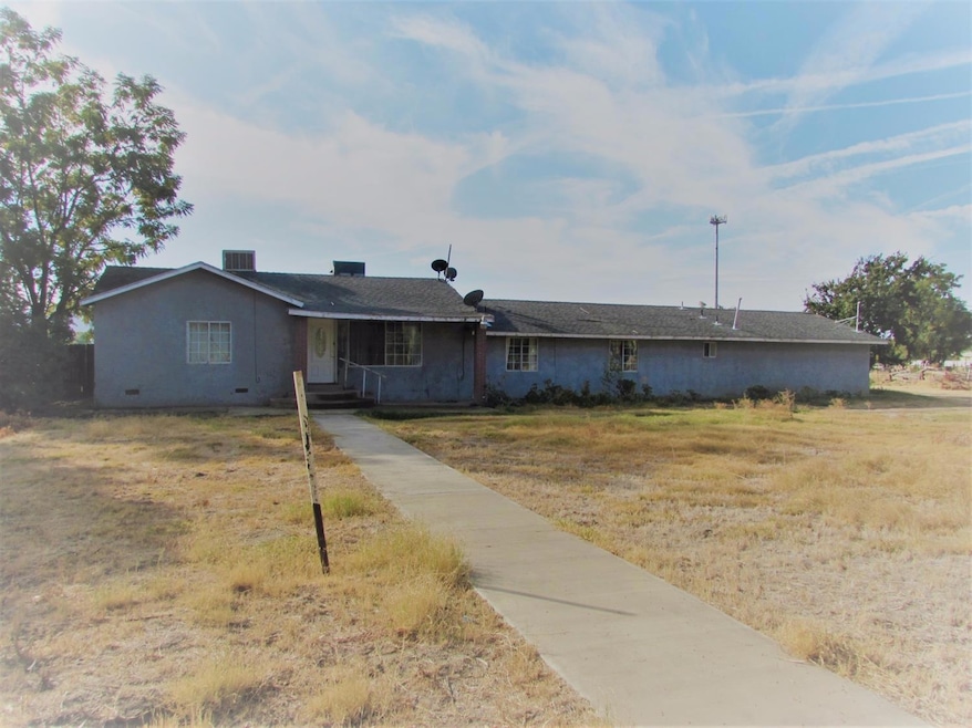 27417 Avenue 146, Porterville, CA 93257 - photo 1