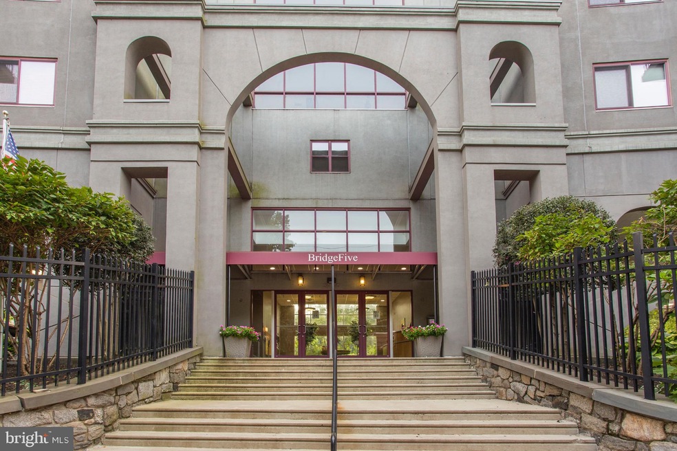 Bridge Five Condominiums unit 204, Philadelphia, PA 19127 - photo 1