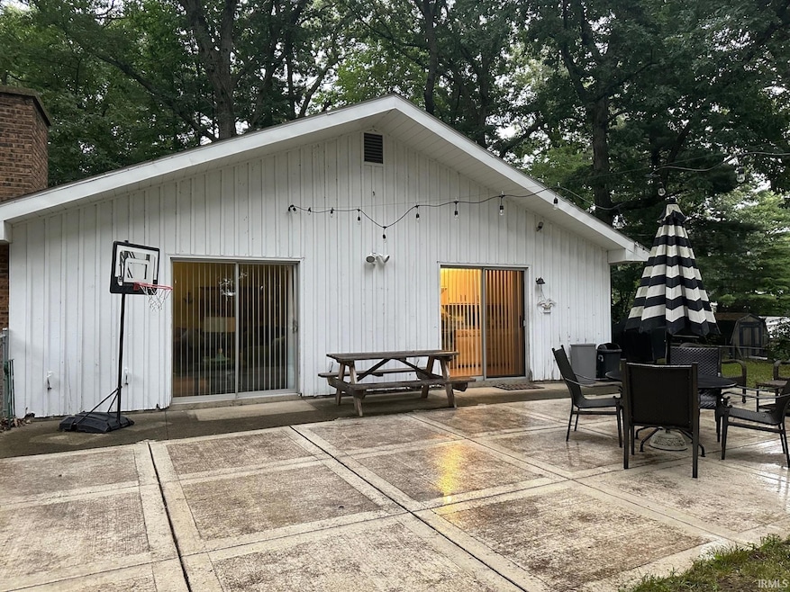 8042 N Wakew Ln, Walkerton, IN 46574 - photo 1